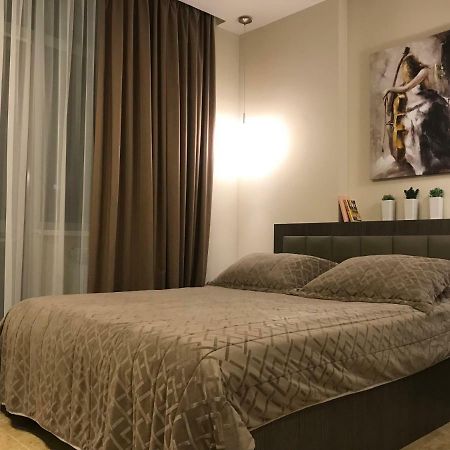 V&A Lux Apartments Batumi Esterno foto