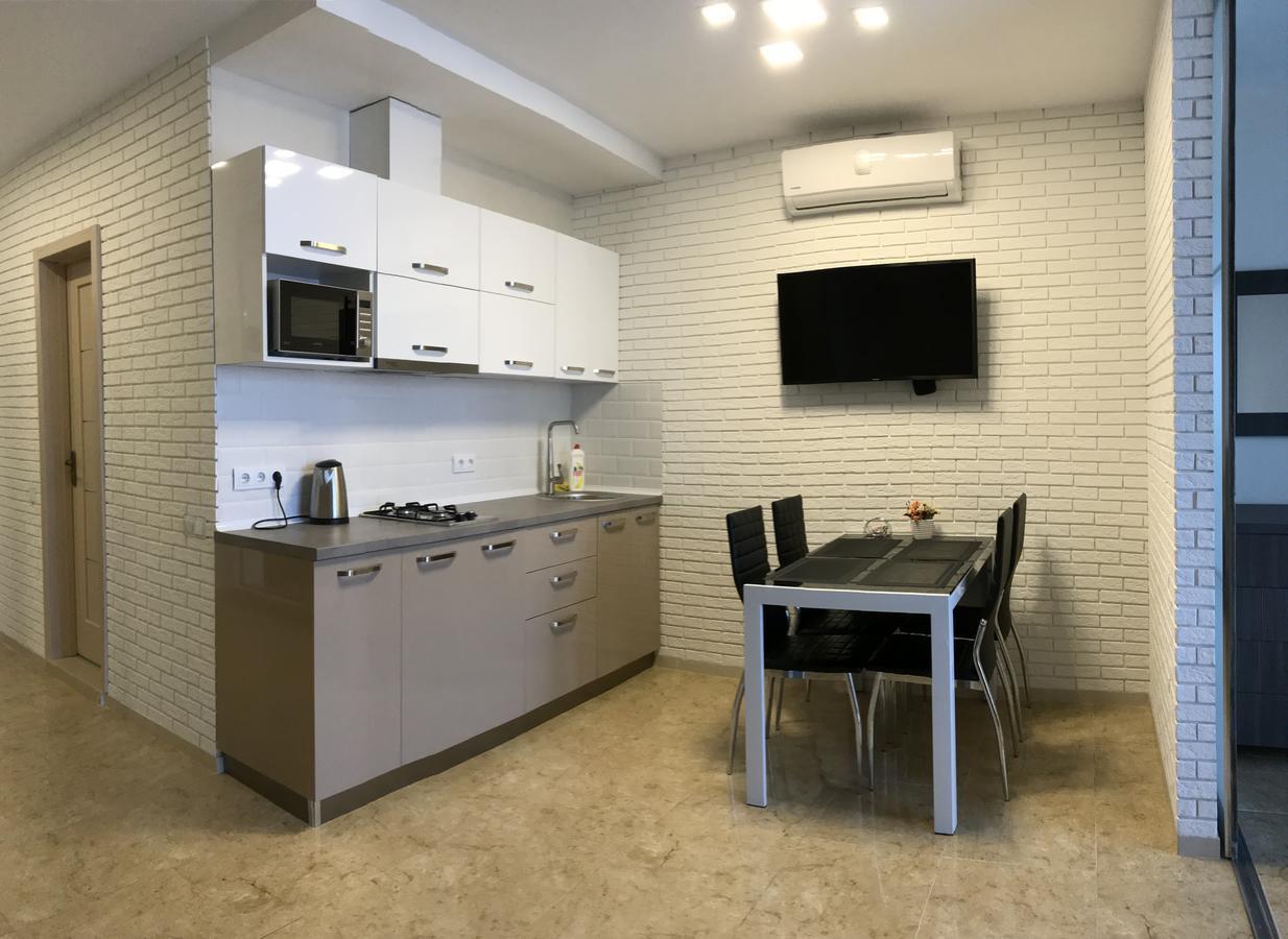 V&A Lux Apartments Batumi Esterno foto